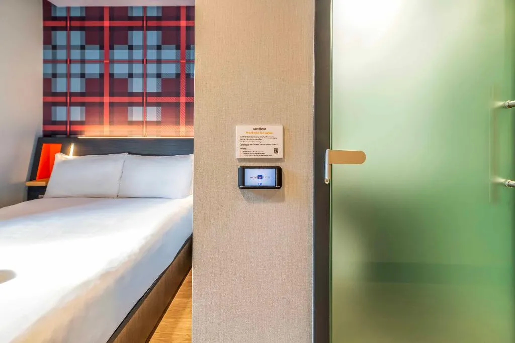 Room, easyHotel Dublin City Centre, Dublin