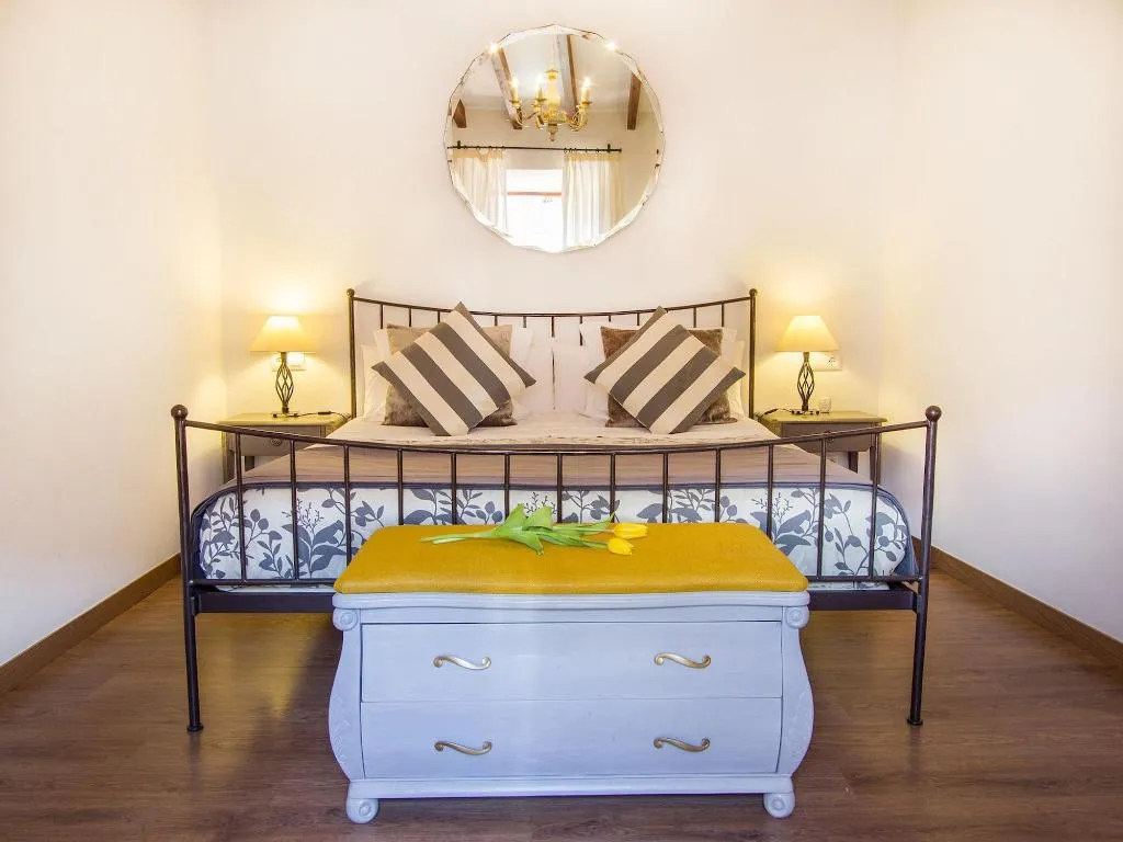 Room, Can Abril, Majorca