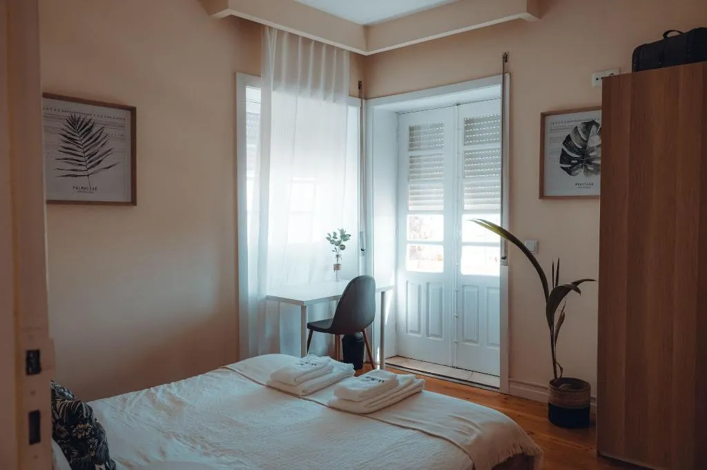Room, The Beach Corner Guesthouse, Porto