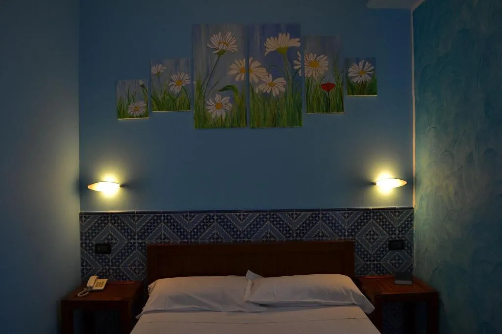 Room, Petit Hotel, Catania
