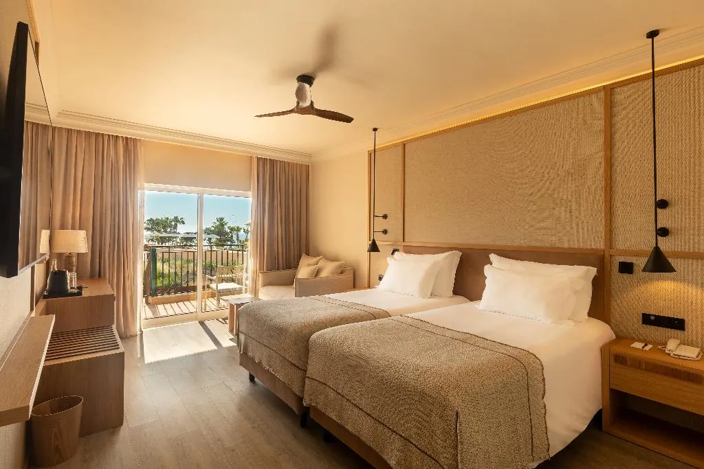 SINGLE PARTIAL SEA VIEW Room, PortoBay Blue Ocean, Algarve