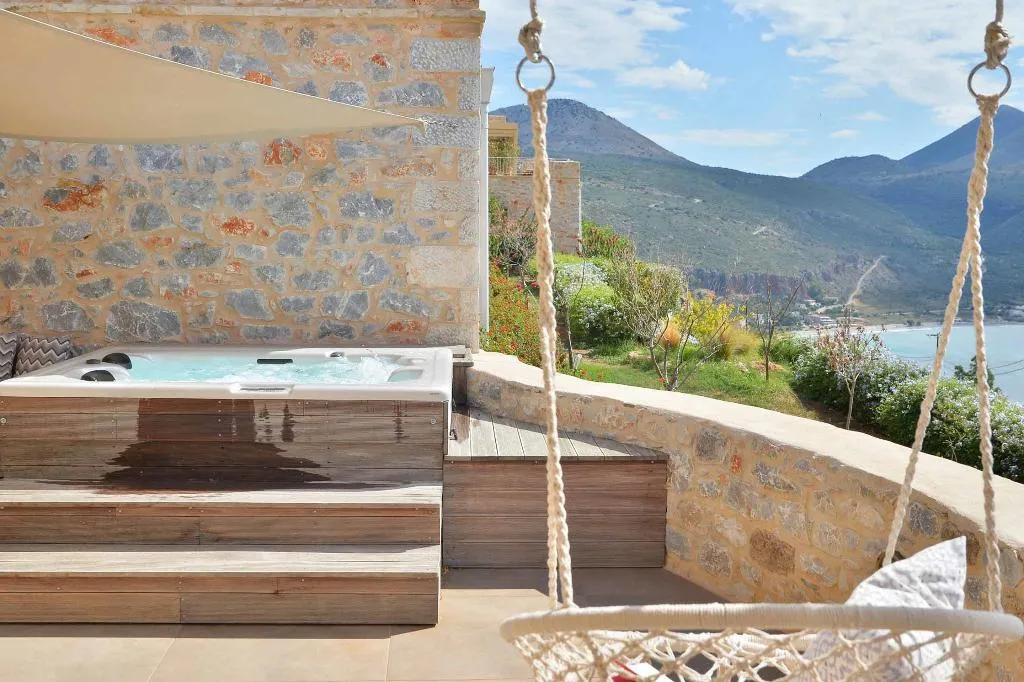 SUITE WITH JACUZZI Room, Akrolithi Boutique Hotel & Suites, Kalamata