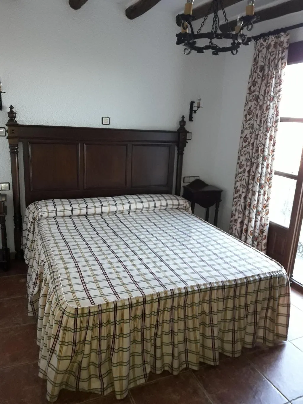 Room, Velad Al-Abyadh, Andalucia