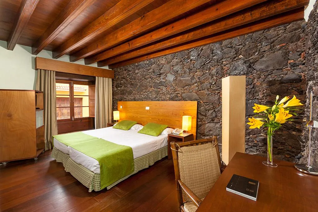 Double or Twin STANDARD Room, Hotel LIVVO La Quinta Roja, Tenerife