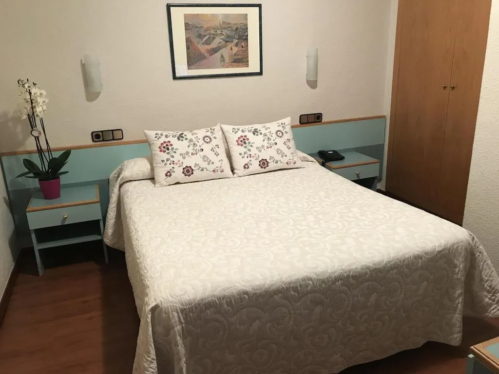 Room, Studios Pelayo, Barcelona