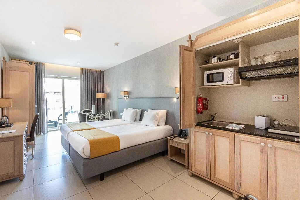 JUNIOR SUITE CAPACITY 1 Room, Solana Hotel & Spa, Malta