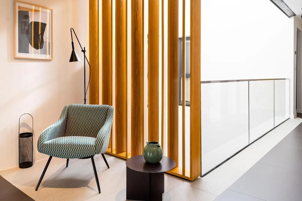 Lobby, Welldone Quality-Crystal Pool, Seville