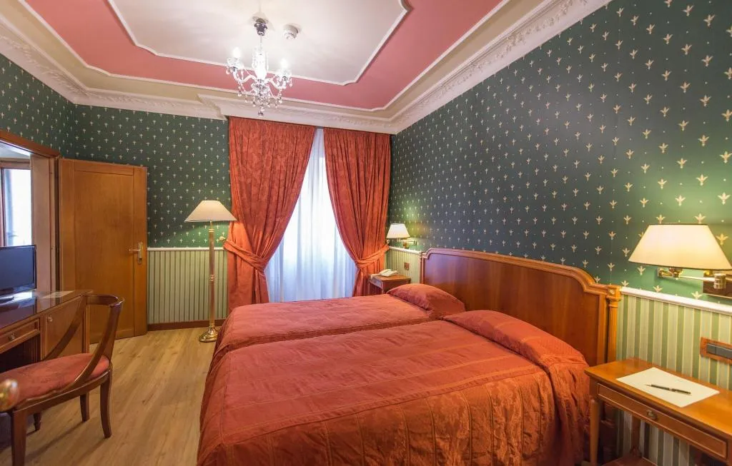 TWIN STANDARD Room, Strozzi Palace Hotel, Florence