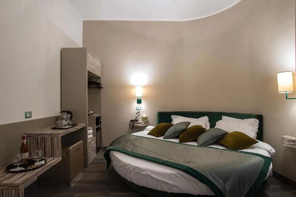 DOUBLE DELUXE QUEEN BED Room, Colonna Suite Del Corso, Rome