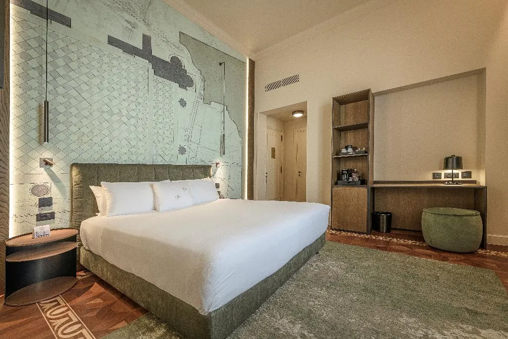 Double or Twin DELUXE Room, Palazzo Montebello, Florence