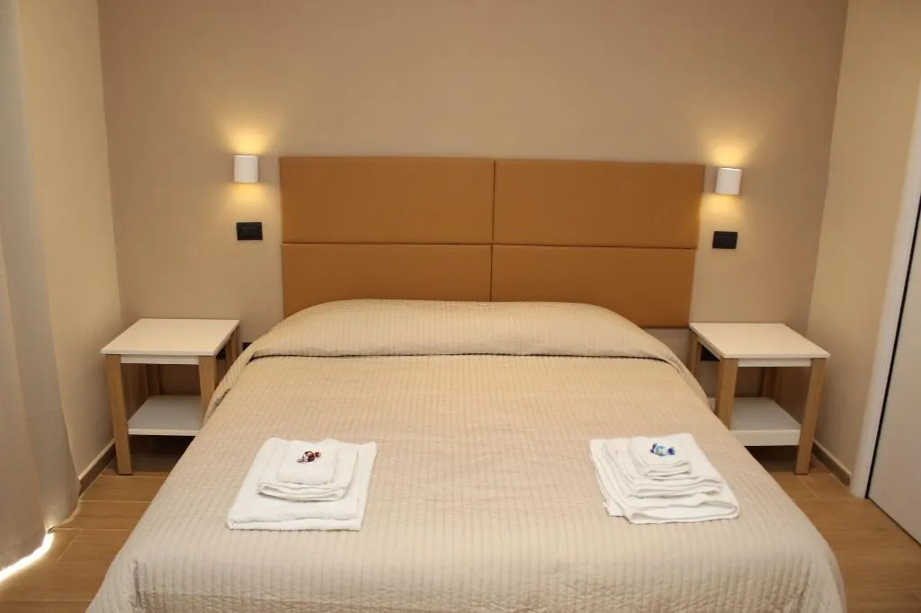 Room, B&B Giacomino, Naples