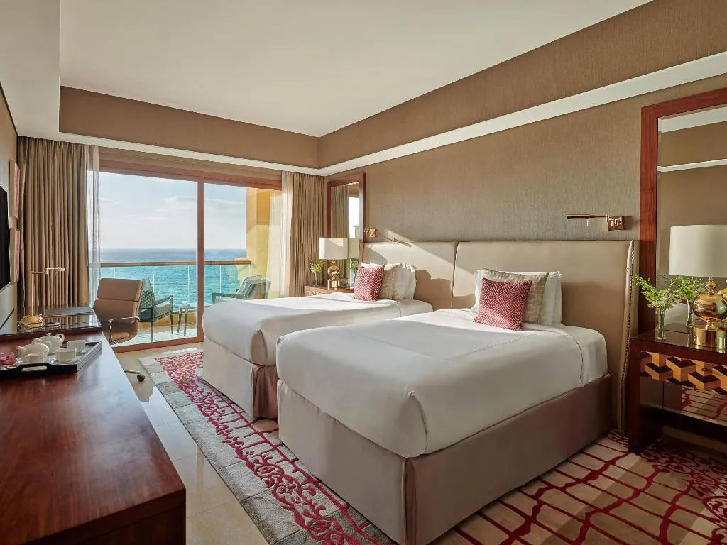 FAMILY ROOM DELUXE Room, Fairmont Ajman, Dubai