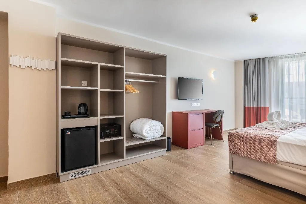 Double or Twin SEA VIEW Room, Seaview Hotel - Adults Only 16+, Malta