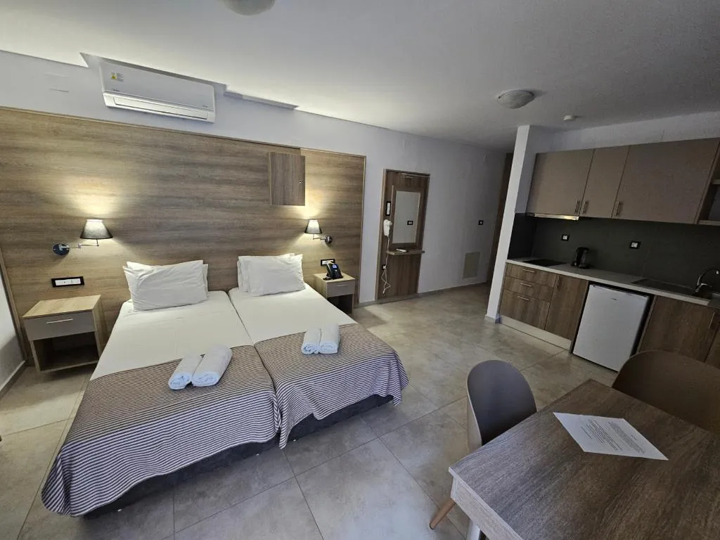 STUDIO CAPACITY 2 Room, Elounda Sunrise Apartments, Crete