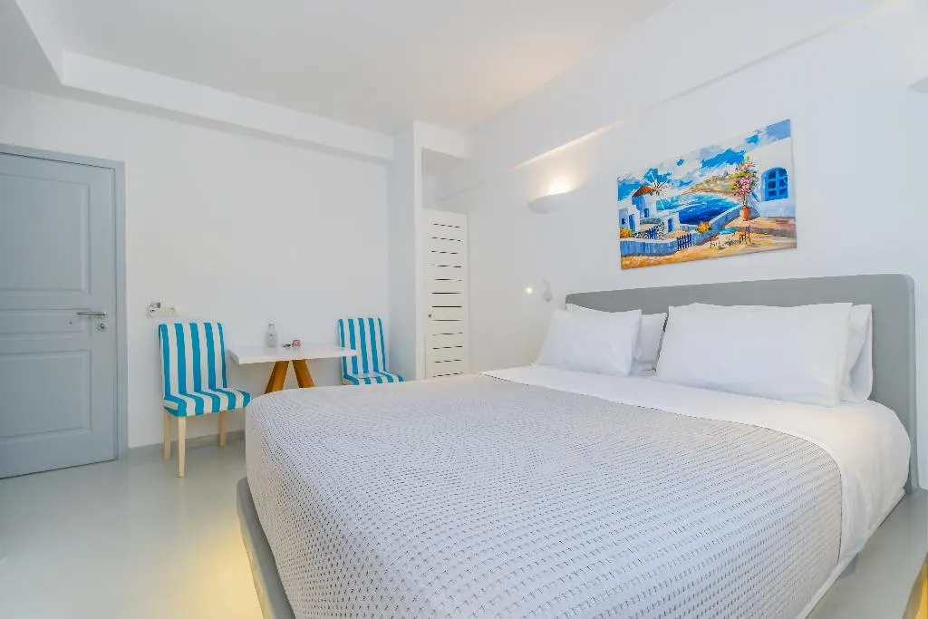 Double or Twin DELUXE Room, Central Fira Hotel, Santorini