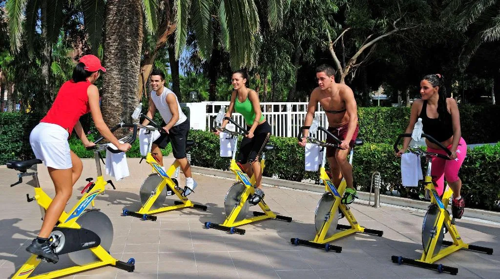 Sports and Entertainment, Sol Palmanova-Mirlos Tordos, Majorca