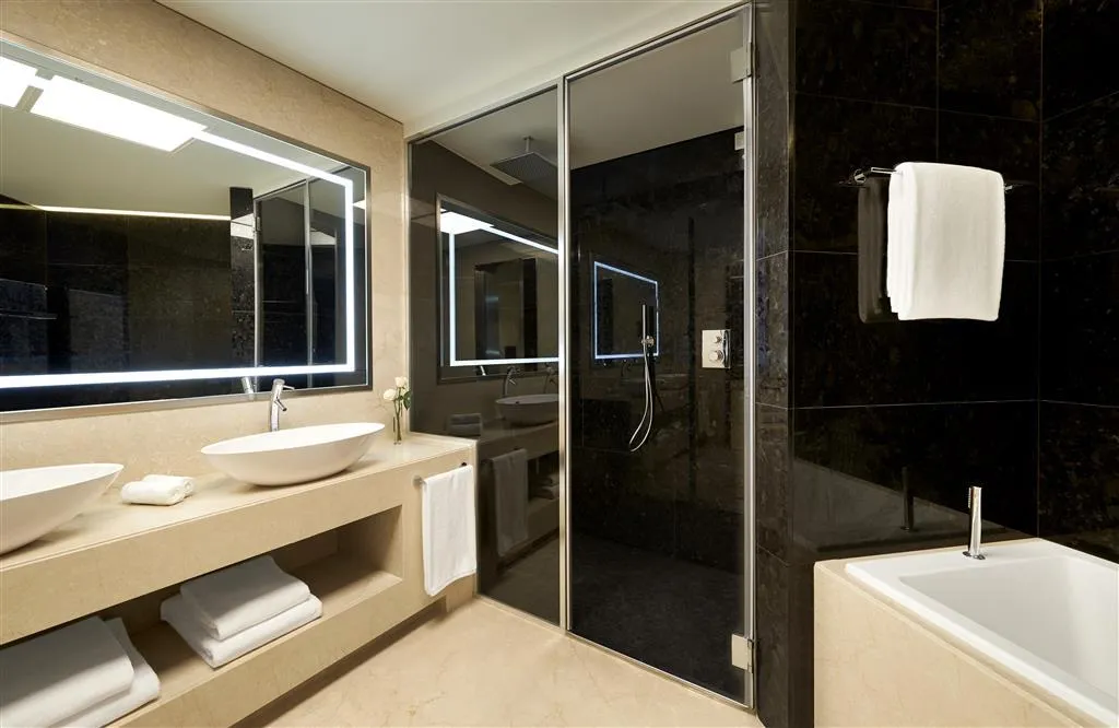 Room, Excelsior Hotel Gallia, a Luxury Collection Hotel, Milan