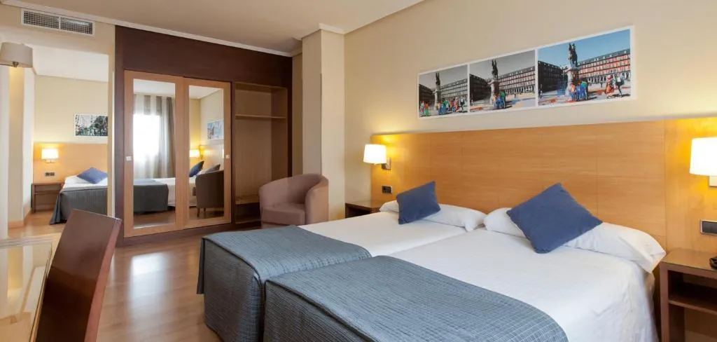 FAMILY ROOM CAPACITY 1 Room, Porcel Avant, Madrid