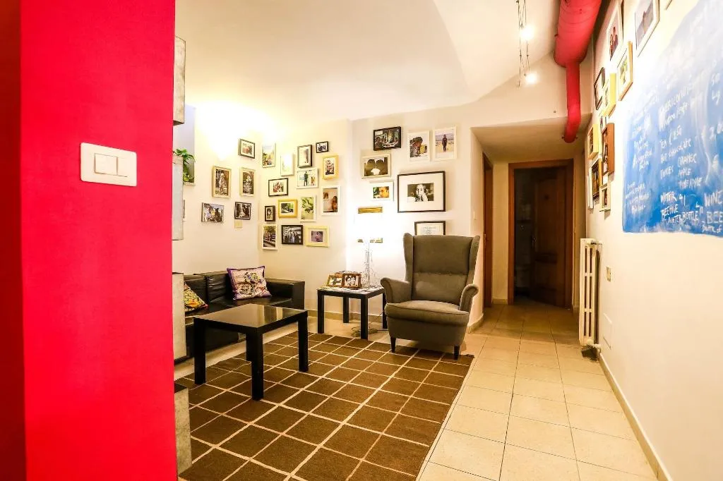 Lobby, The Beehive, Naples