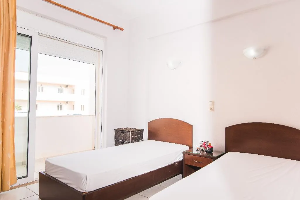 APARTMENT TWO BEDROOMS Room, Yiannis Manos, Crete