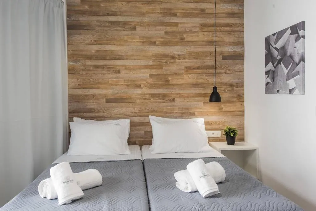 Room, Ria, Crete