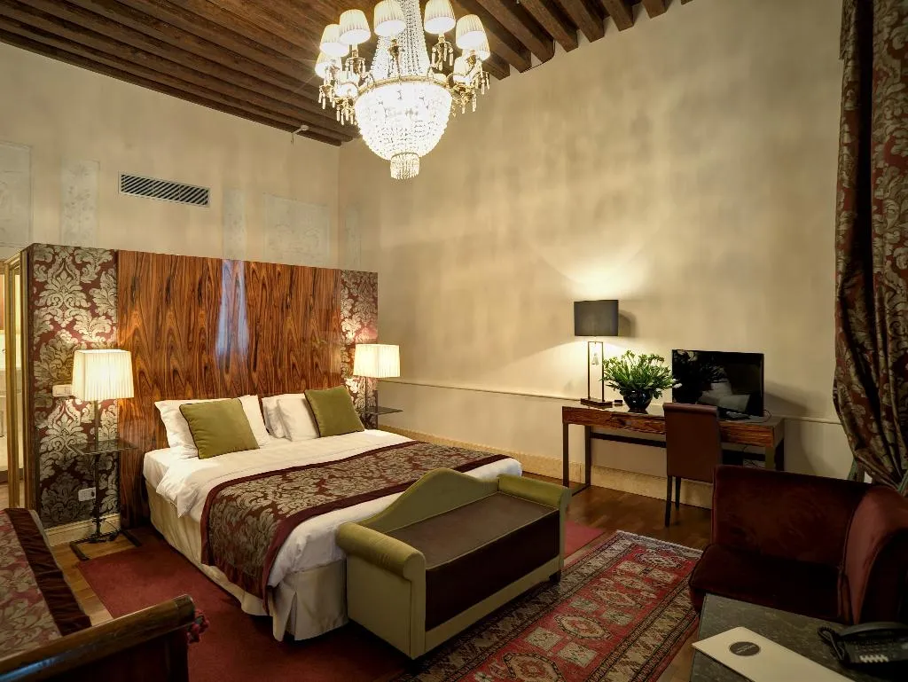 JUNIOR SUITE WITH VIEWS Room, Casa Verardo - Residenza D'Epoca, Venice