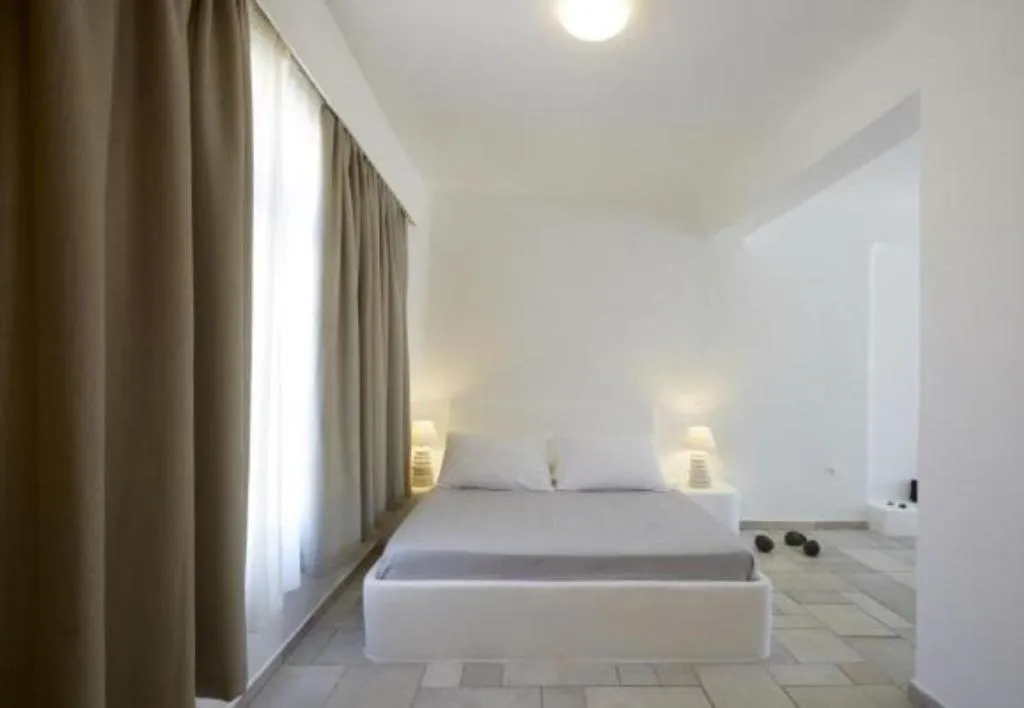 Room, Black Rose Suites, Santorini