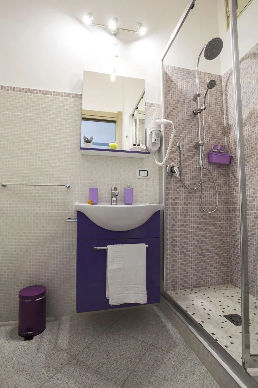 Room, B&B Cinisi Mare e Monti, Palermo
