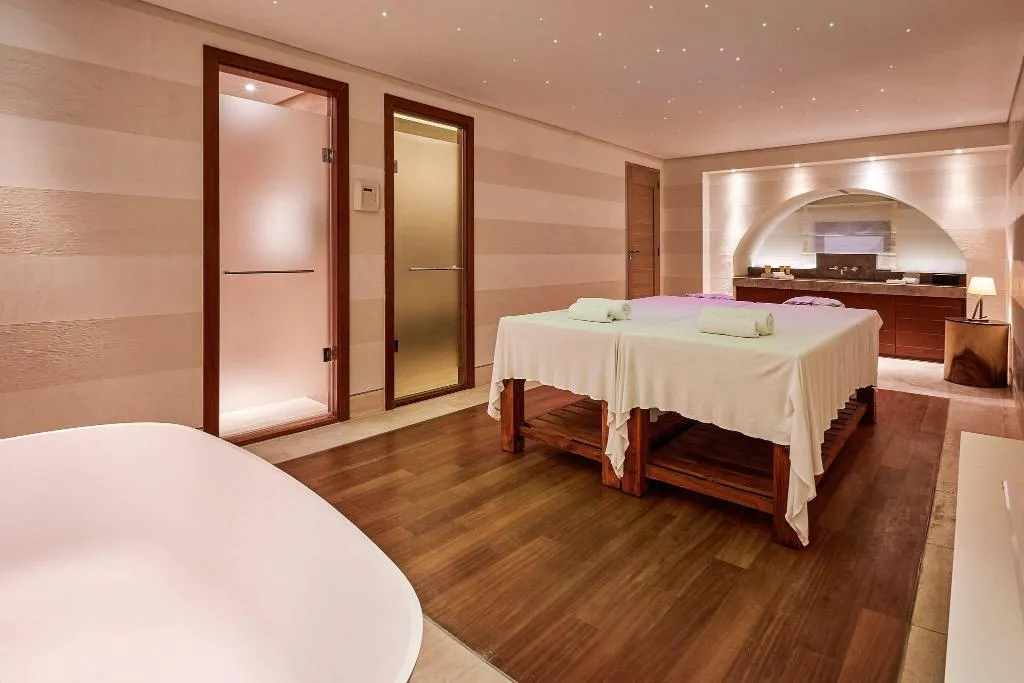 Sports and Entertainment, The Romanos, A Luxury Collection Resort, Kalamata