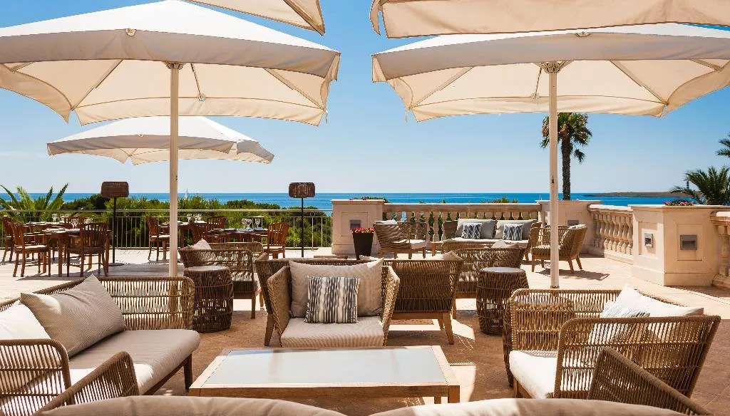 Terrace, Insotel Punta Prima Prestige Suites & Spa, Menorca