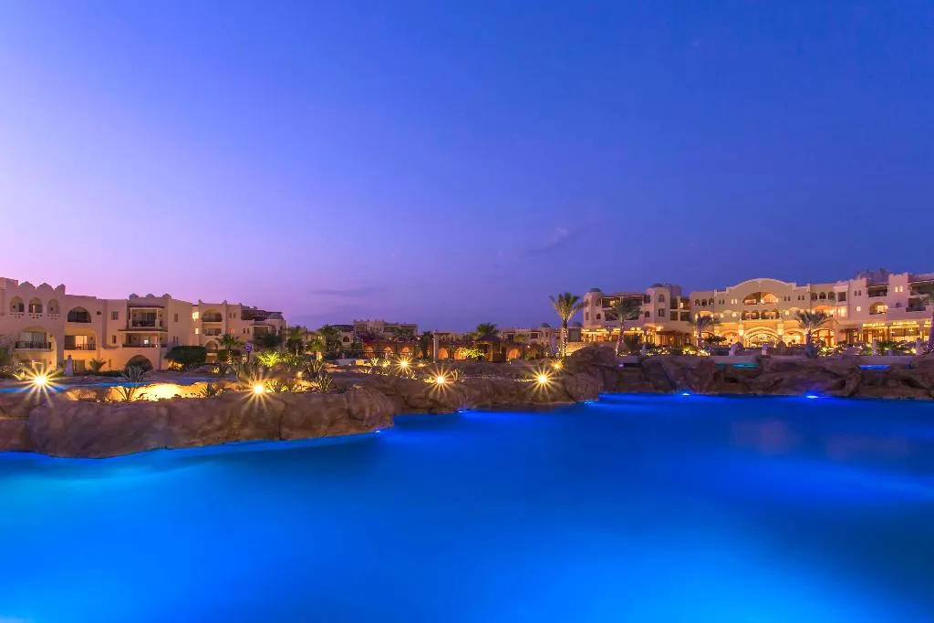 Pool, Kempinski Hotel Soma Bay, Red Sea Riviera