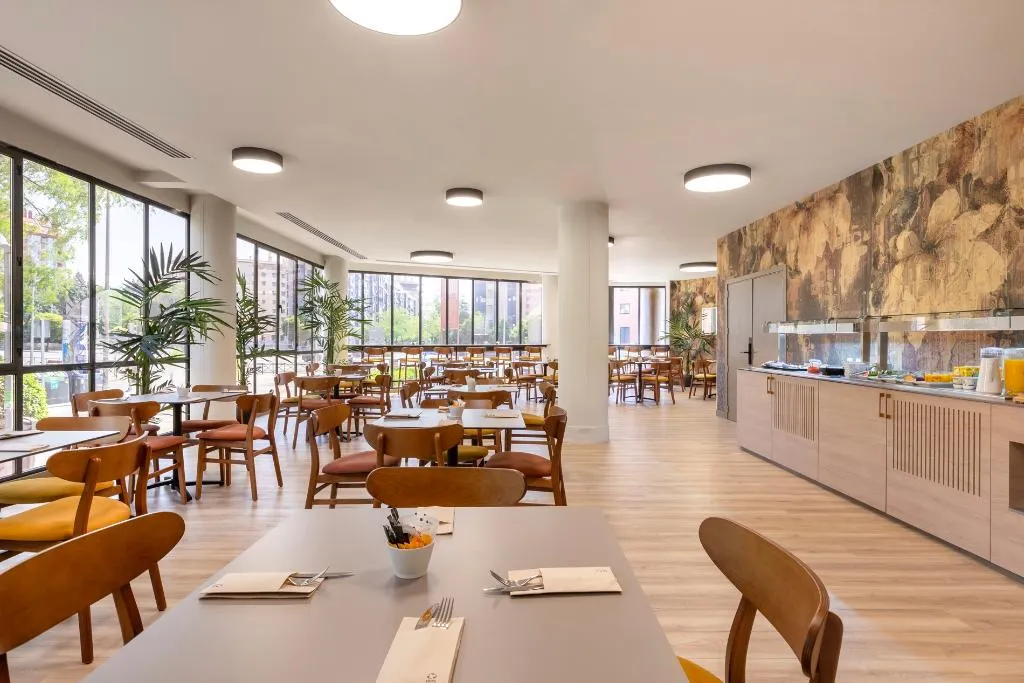 Restaurant, Acta Piramides, Madrid