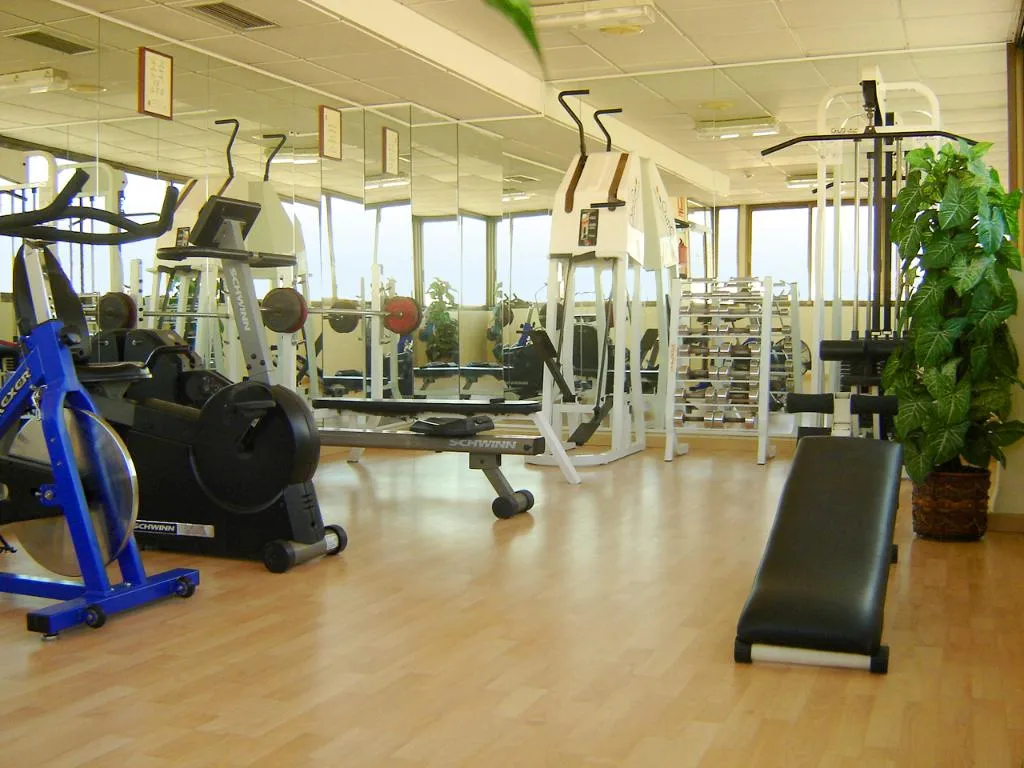 Sports and Entertainment, Avenida, Costa Blanca