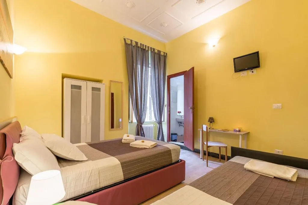 Room, Do Domus, Naples
