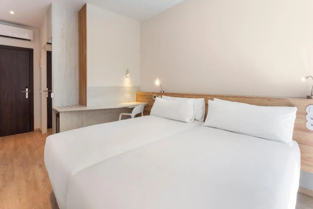 TWIN STANDARD Room, B&B Hotel Lisboa Montijo, Lisbon