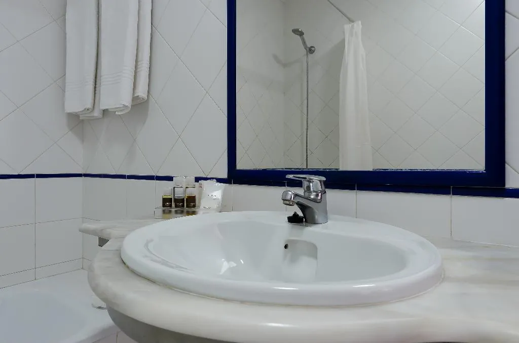 APARTMENT CITY VIEW TWO BEDROOMS Room, Algarve Mor Apartamentos, Algarve