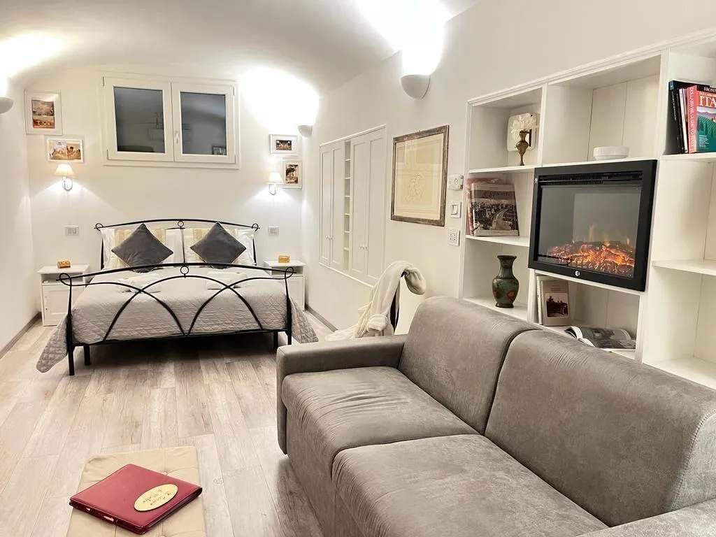 Room, Il Tempio Di Morfeo, Rome