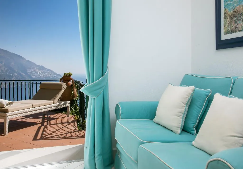 JUNIOR SUITE SEA VIEW WITH TERRACE Room, Le Agavi hotel, Naples