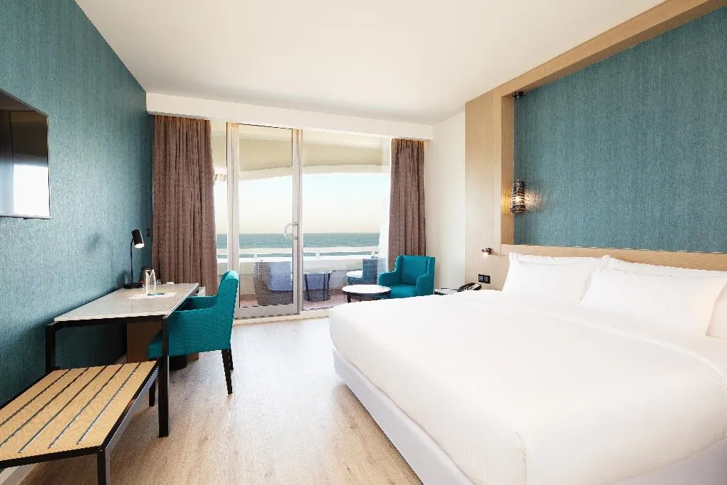 Double or Twin DELUXE SEA VIEW Room, Occidental Sharjah Grand, Dubai