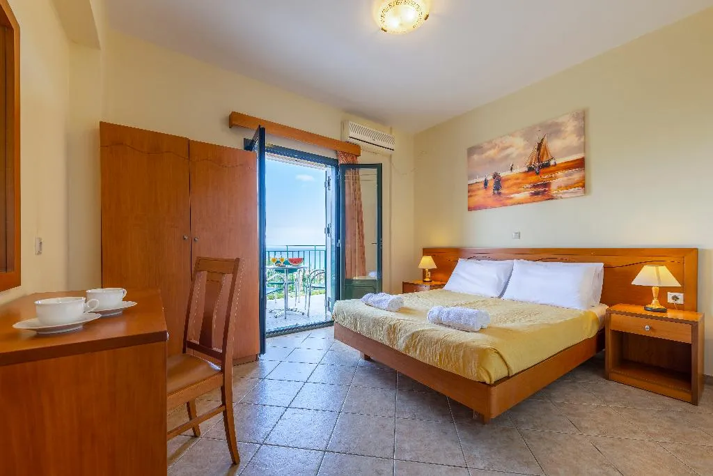 APARTMENT CAPACITY 4 Room, Summer Sun, Kefallinia