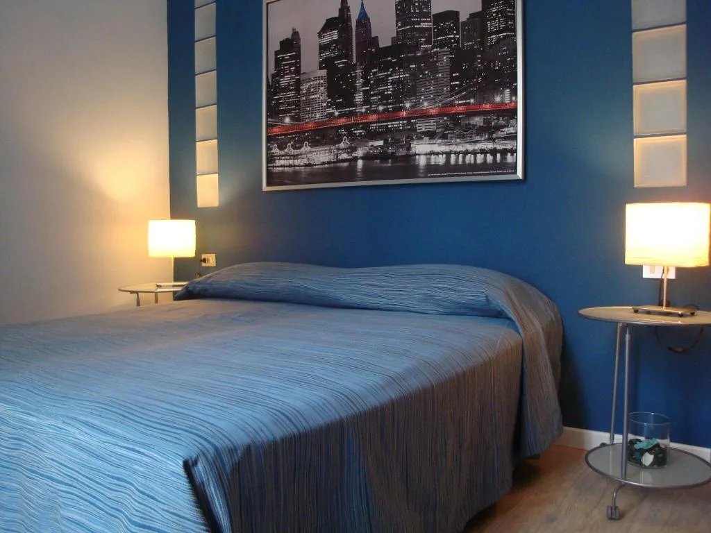 Room, Bed & Breakfast Leopoldo, Florence