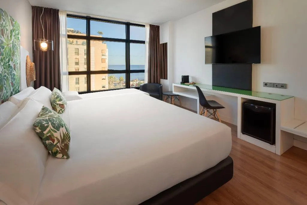 TRIPLE WITH VIEWS Room, Catalonia Malaga, Costa Del Sol