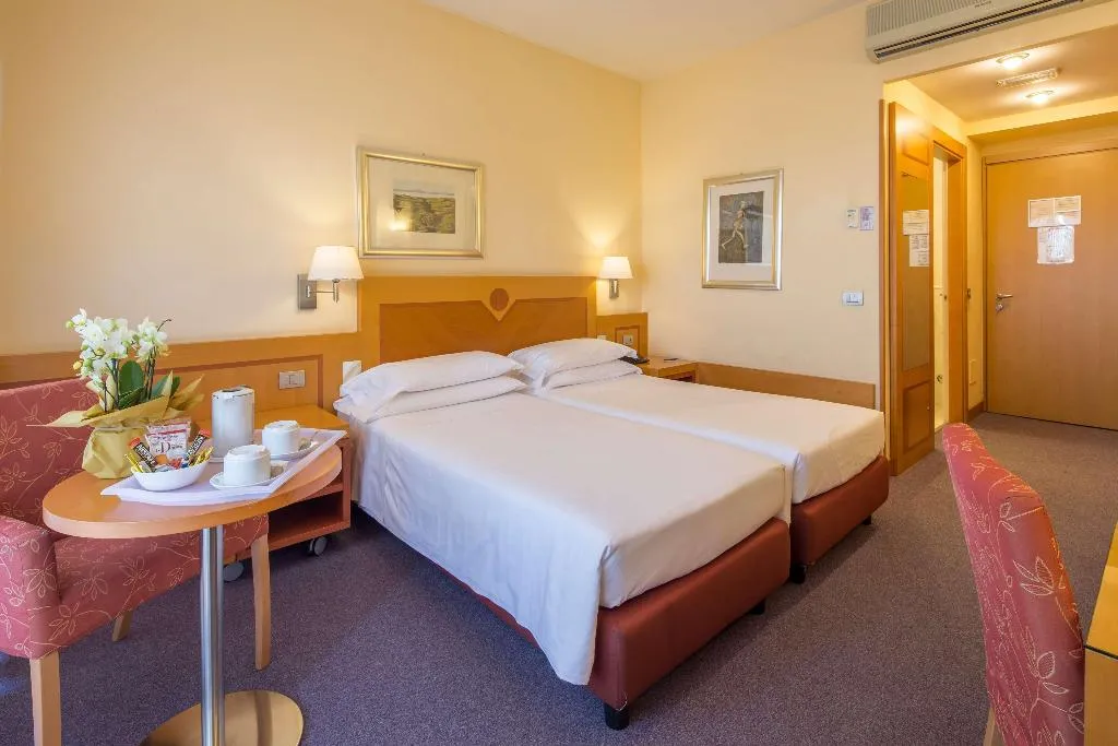 DOUBLE TWO BEDS Room, Best Western Hotel I Triangoli, Rome