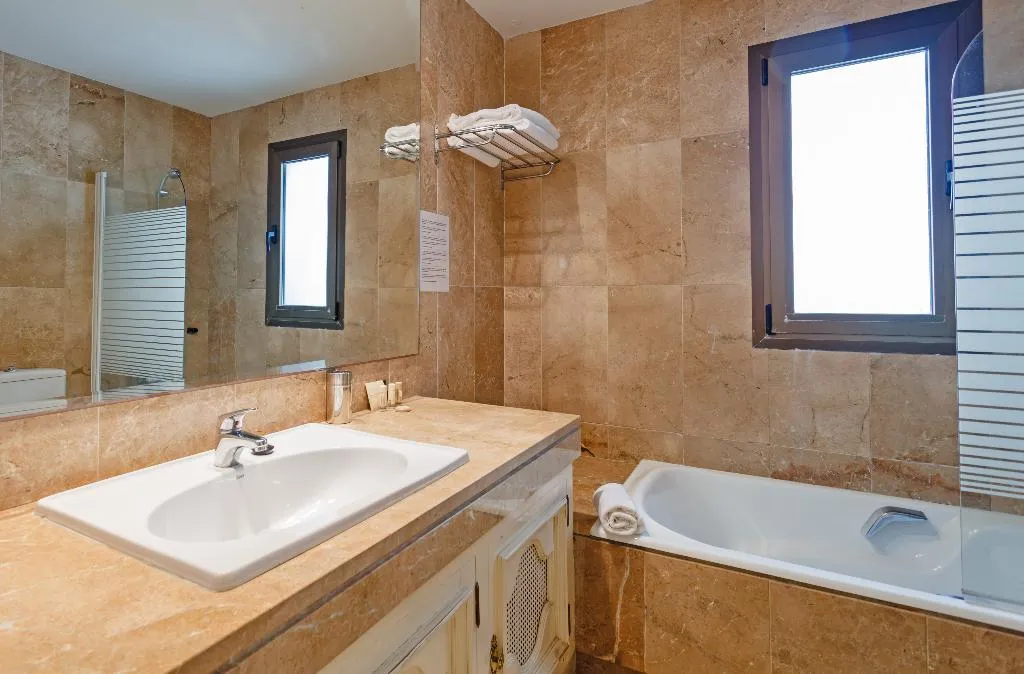 APARTMENT TWO BEDROOMS Room, Aparthotel Coral Beach, Costa Del Sol