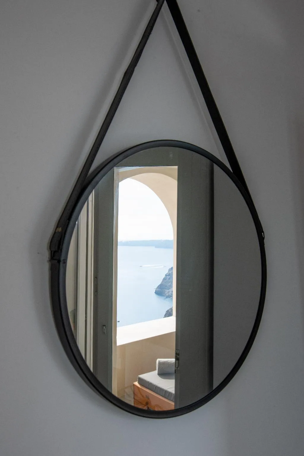 SUITE EXECUTIVE Room, Caldera Cliff Illusion Suites, Santorini