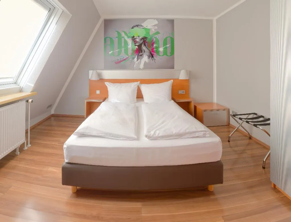 DOUBLE BUSINESS Room, attimo Hotel Stuttgart, Stuttgart