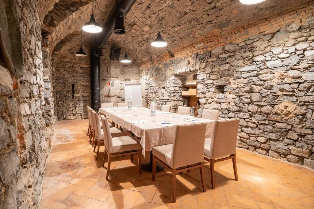 Conferences, Albergo Centrale, Milan