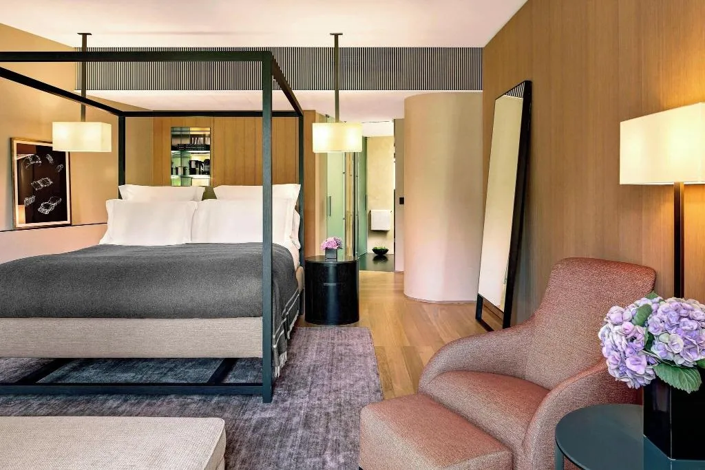 JUNIOR SUITE KING BED ONE BEDROOM  Room, Bulgari Milan, Milan