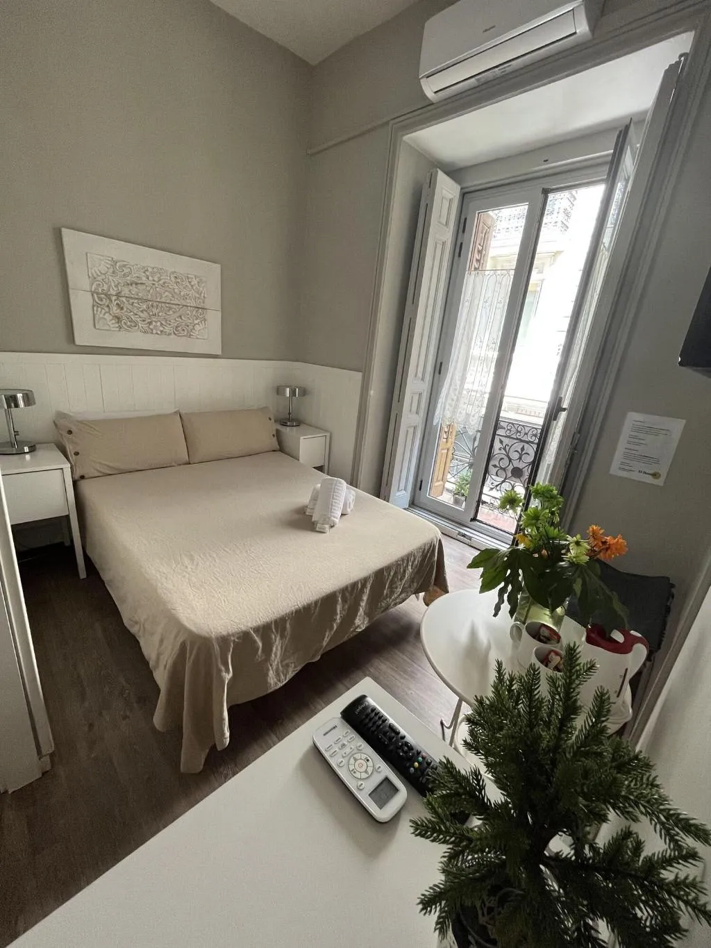 Room, El Hostall, Madrid