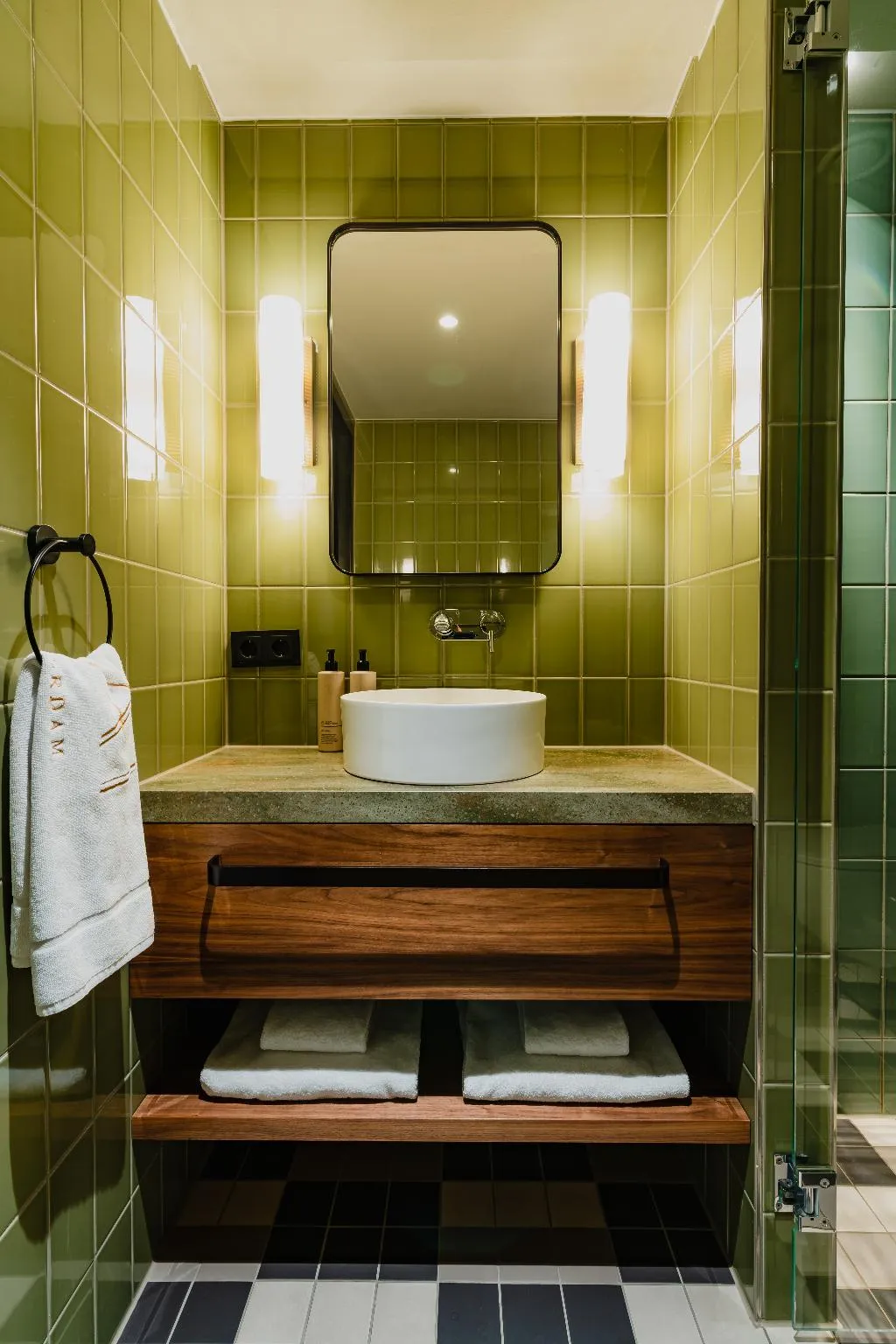 TRIPLE STANDARD Room, Hotel MAI Amsterdam, Amsterdam